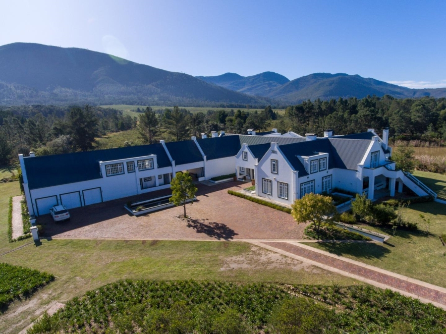 11 Bedroom Property for Sale in The Crags Western Cape